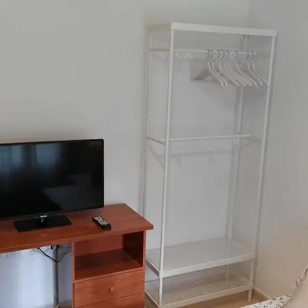 Fan Flat Apartment *
